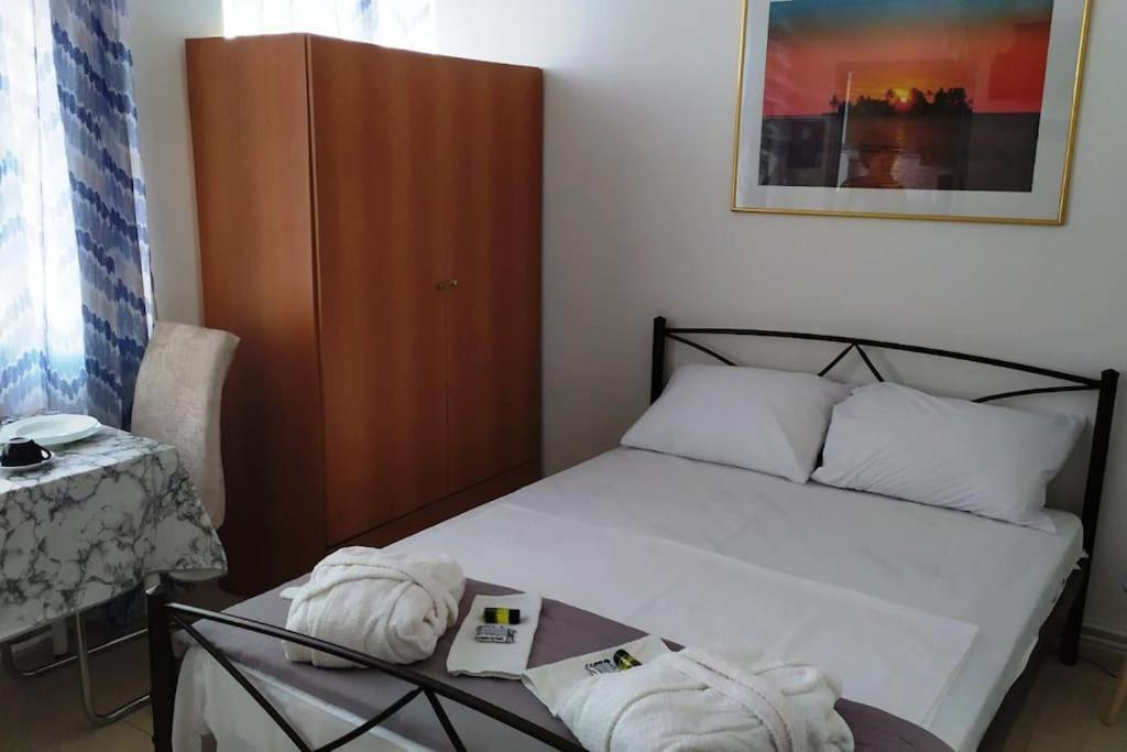 Κεντρικό Στούντιο Στην Καρδίτσα. Apartment Ngoại thất bức ảnh